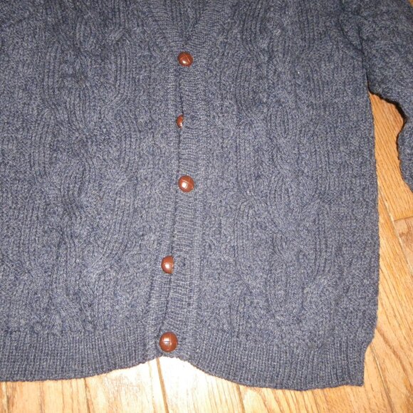 Vintage Men's / Unisex 100% Wool Thick Heavy Cable Knit Classic Cardigan Sweater - Picture 3 of 3